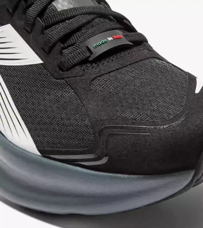 Atomo Star Scarpa da running Made in Italy – Leggerezza e ammortizzazione