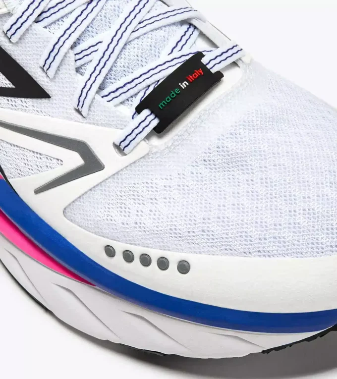 Atomo V7000-2 Scarpa da corsa Made in Italy – Leggerezza e ammortizzazione – Tutti i generi