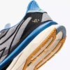 Atomo V7000-2 Scarpa da corsa Made in Italy – Leggerezza e ammortizzazione – Tutti i generi