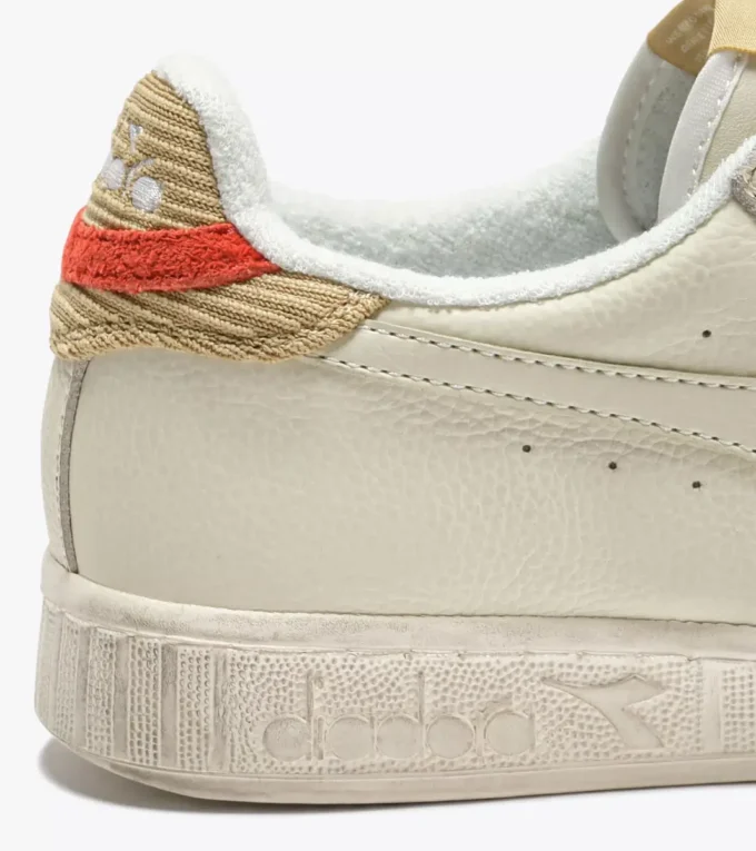 Game Low Tumble Waxed Sneaker da tennis retrò