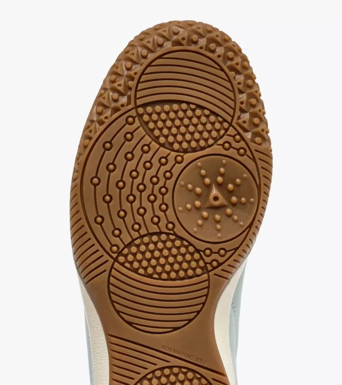 Gold Indoor Metal Sneakers in pelle in stile terrace