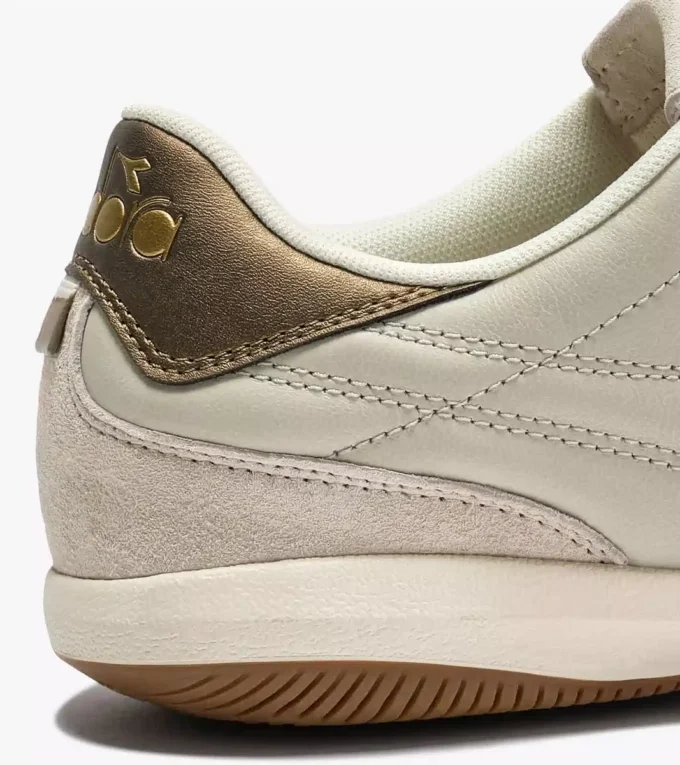 Gold Indoor Metal Sneakers in pelle in stile terrace