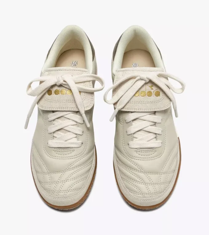 Gold Indoor Metal Sneakers in pelle in stile terrace