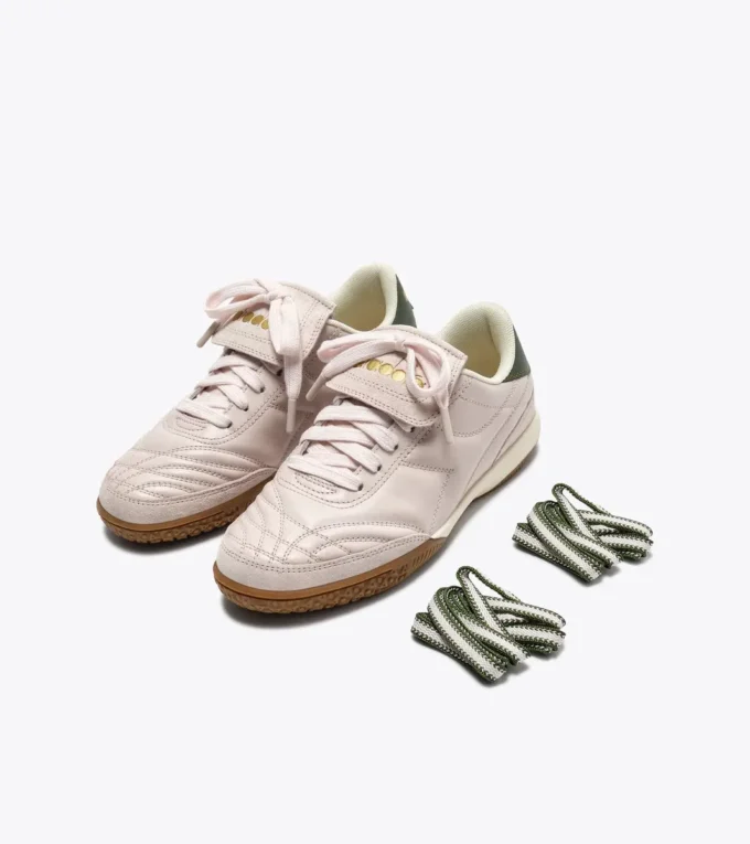 Gold Indoor Metal Sneakers in pelle in stile terrace