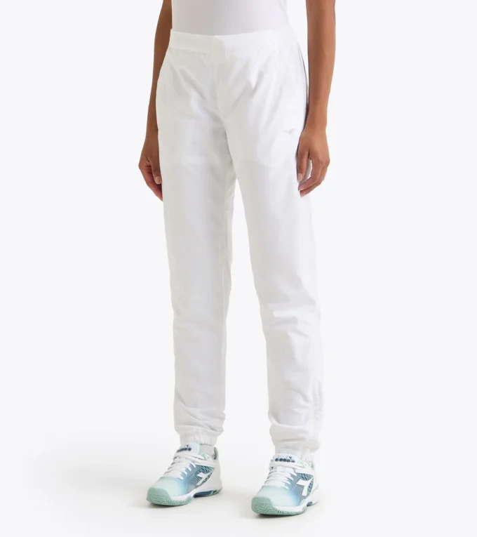L. Pantaloni da tennis