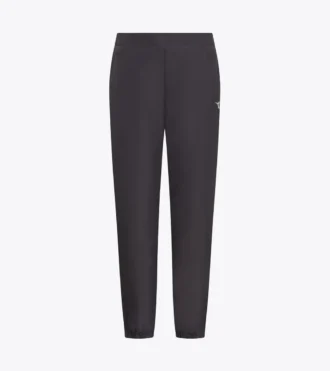 L. Pantaloni da tennis