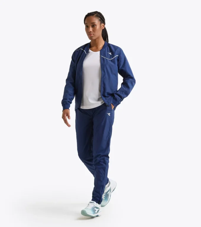 L. Pantaloni da tennis