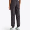 L. Pantaloni da tennis