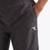 L. Pantaloni da tennis
