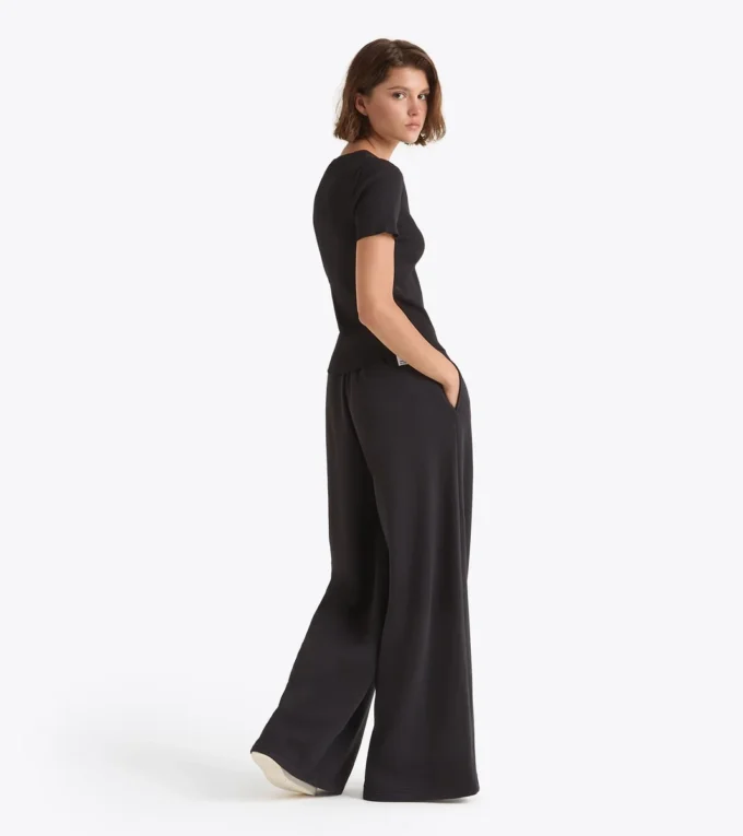 L. Pantaloni Flare Athl. Pantaloni da tuta con logo e vestibilità comoda