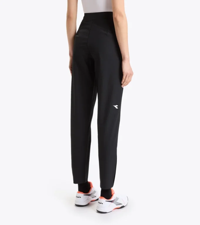 L. Pantaloni Pantaloni da tennis