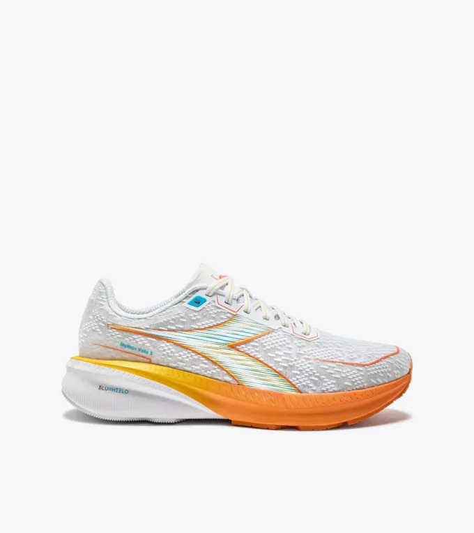 Mythos Blushield Volo 5 Scarpa da running – Stabilità e leggerezza