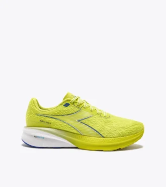 Mythos Blushield Volo 5 Scarpa da running – Stabilità e leggerezza