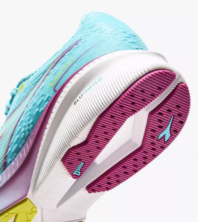 Mythos Blushield Volo 5 W Scarpa da running – Stabilità e leggerezza