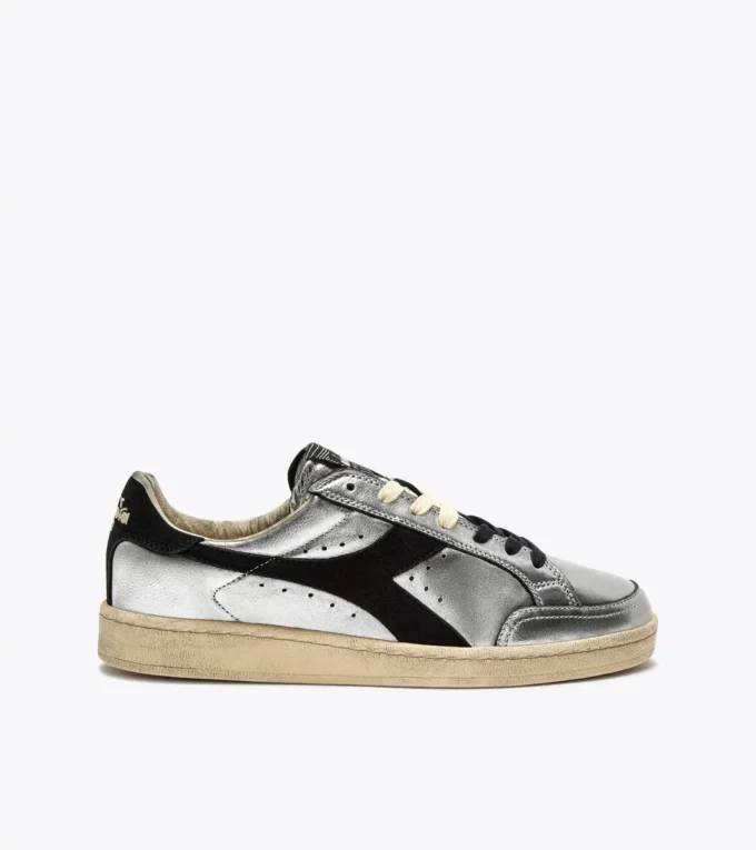 Prestige Metal Used Sneaker Heritage realizzata in pelle