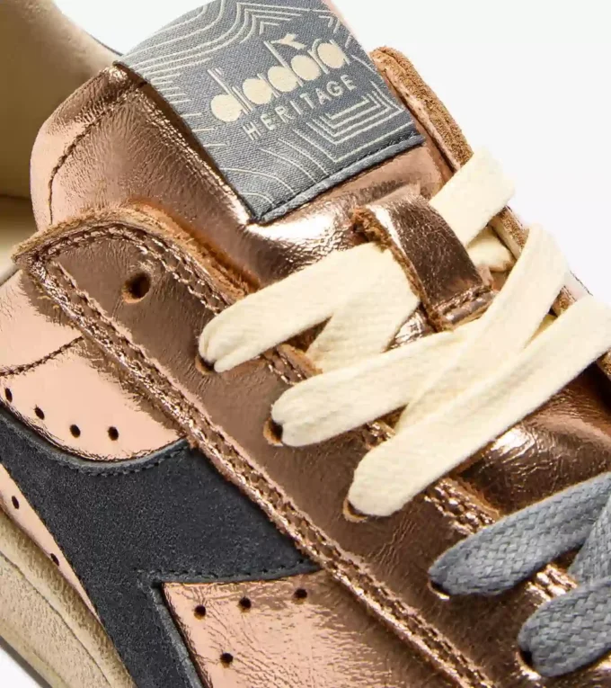 Prestige Metal Used Sneaker Heritage realizzata in pelle