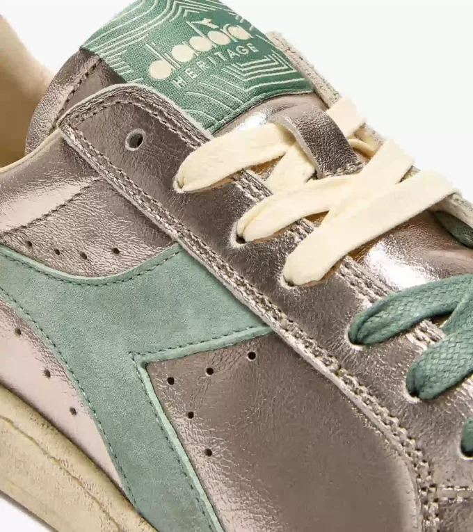 Prestige Metal Used Sneaker Heritage realizzata in pelle