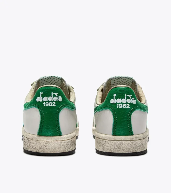 Prestige Used Sneaker Heritage realizzata in pelle