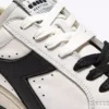 Prestige Used Sneaker Heritage realizzata in pelle
