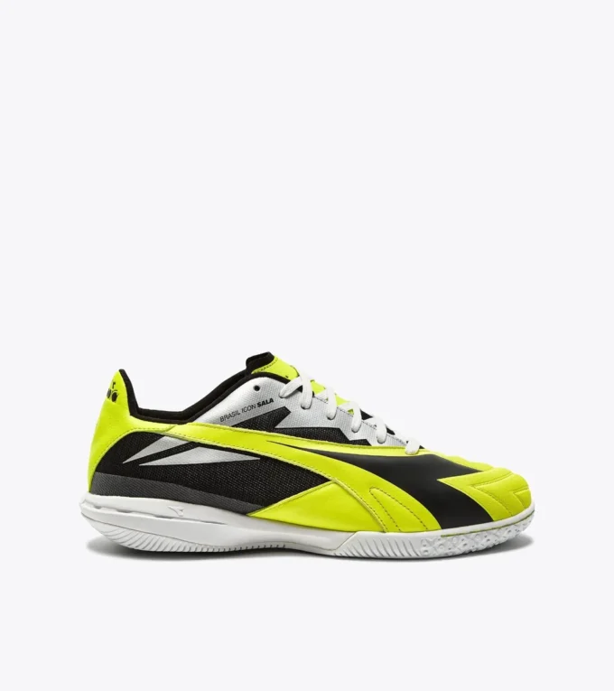Scarpa da calcetto Brasil Icon Sala Id – Suola specifica per superfici indoor o in parquet