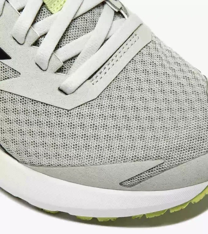 Scarpa da corsa Mythos Blushield Vigore 3 W – Stabilità e protezione
