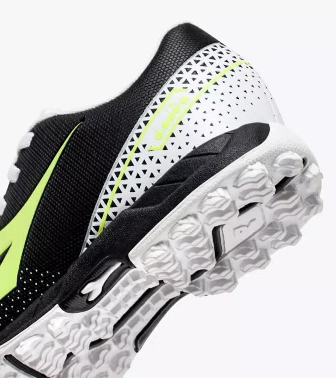 Scarpe da calcio Pichichi 6 Tf Jr per terreni sintetici – Junior
