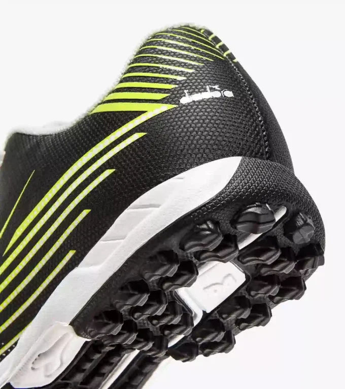 Scarpe da calcio Pichichi 8 Tf Jr per campi sintetici – Junior