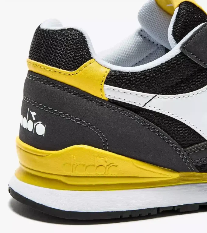 Scarpe sportive N.92 Gs – Ragazzi 8-16 anni