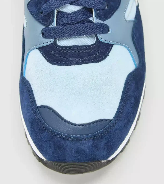Scarpe sportive N9002