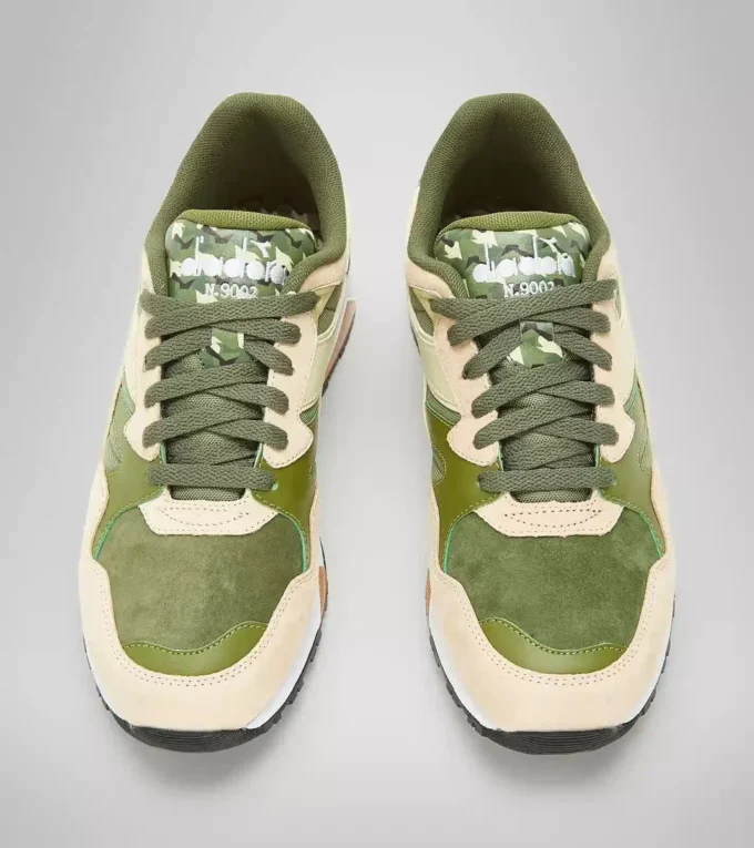 Scarpe sportive N9002