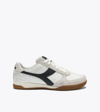 Sneakers in pelle ispirate alla terrazza interna di Seoul