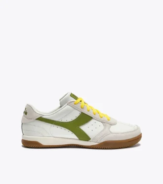 Sneakers in pelle ispirate alla terrazza interna di Seoul