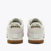 Sneakers in pelle ispirate alla terrazza interna di Seoul