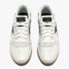 Sneakers in pelle ispirate alla terrazza interna di Seoul