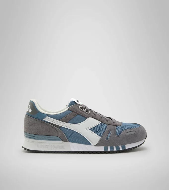 Titan Scarpe sportive