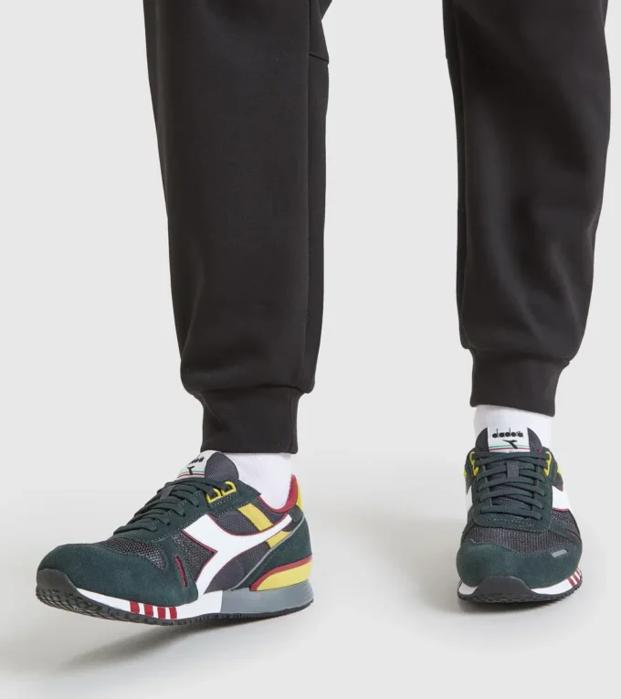 Titan Scarpe sportive