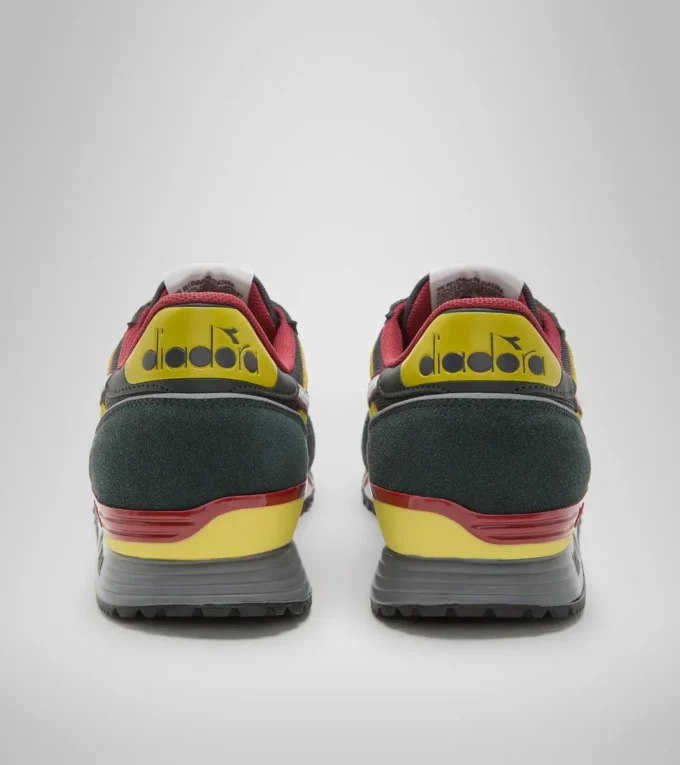 Titan Scarpe sportive