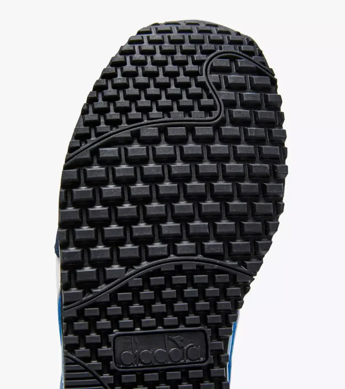 Titan Scarpe sportive