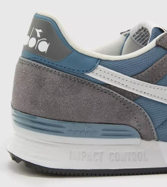 Titan Scarpe sportive