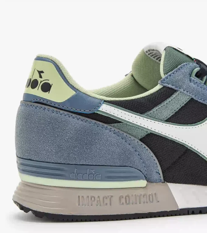 Titan Scarpe sportive
