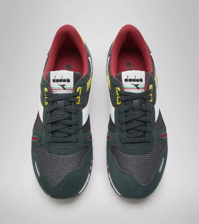 Titan Scarpe sportive